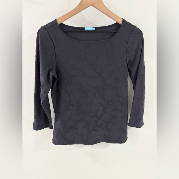 J. McLaughlin Boat Neck Coral Reef Tee Navy Size Small - Picture 3 of 5